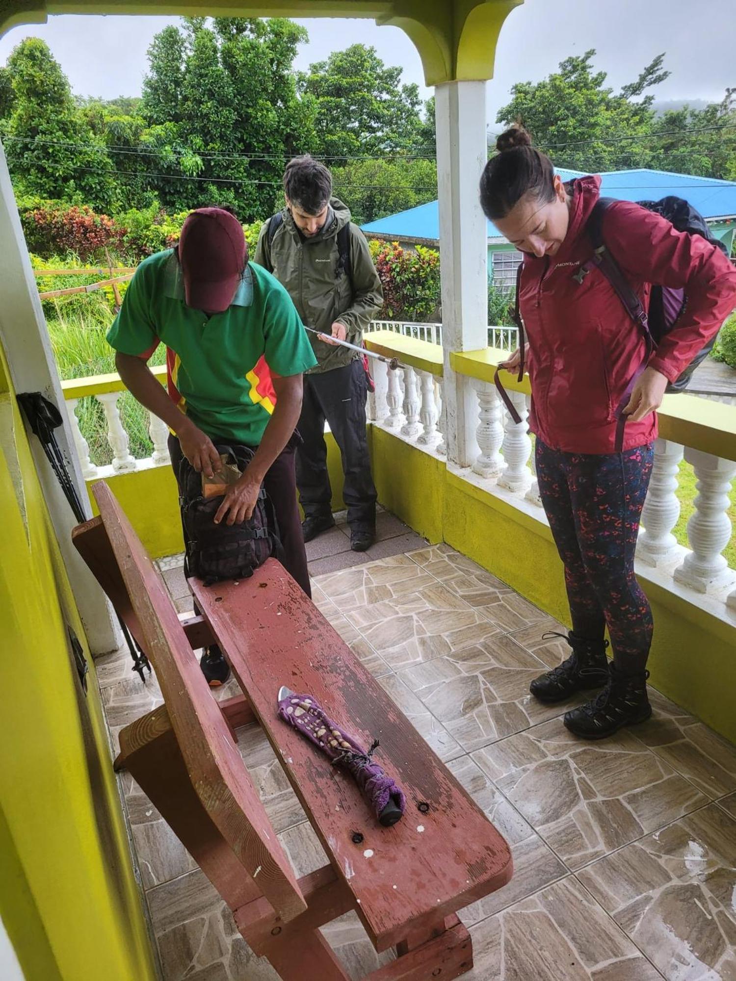 Tim'S & Mag'S Home Stay Roseau Esterno foto
